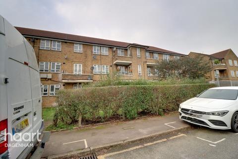 1 bedroom flat for sale, Braintree Road, Dagenham