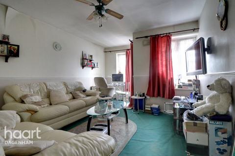 1 bedroom flat for sale, Braintree Road, Dagenham