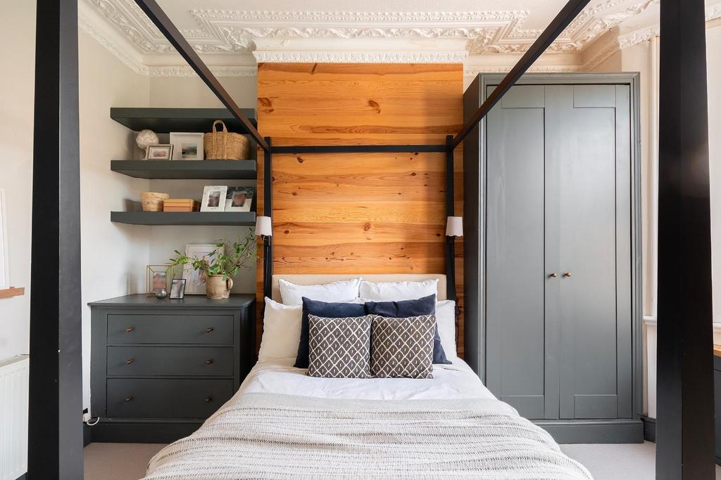 G1 F6 CRTN - Bedroom F.jpg