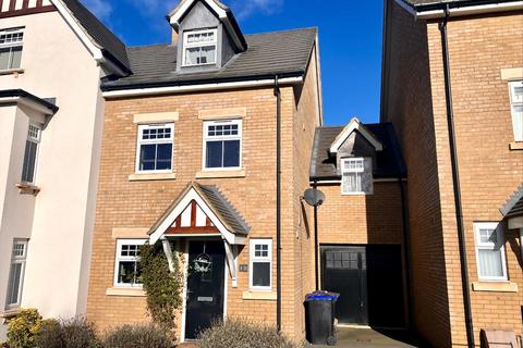 4 bedroom terraced house to rent, Little Dell, Boughton, Northampton NN2