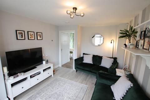 3 bedroom end of terrace house for sale, Brompton Drive, Apperley Bridge