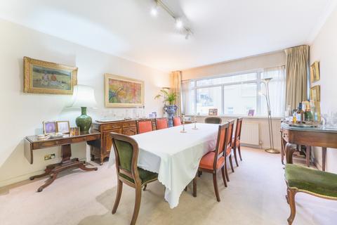 3 bedroom flat for sale, Chelwood House, Gloucester Square, London