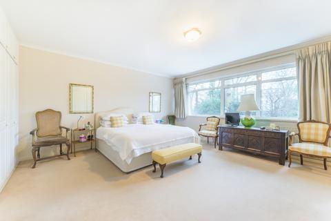 3 bedroom flat for sale, Chelwood House, Gloucester Square, London