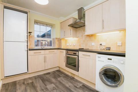 2 bedroom flat for sale, West Street, Axminster EX13