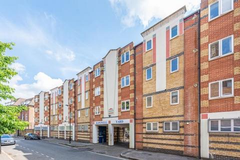 2 bedroom flat for sale, Hopewell Yard, Hopewell Street, London, SE5