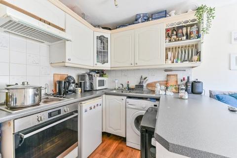 1 bedroom flat for sale, Mayfield Court, Albert Road, London SE25