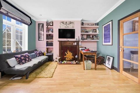 1 bedroom flat for sale, Cannon Street Road, London, E1