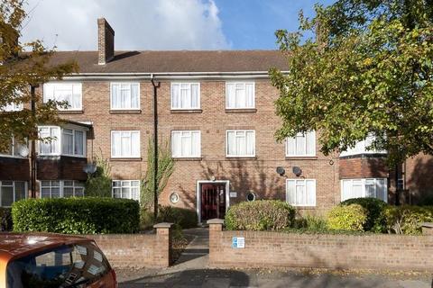 3 bedroom flat for sale, Bromley Lodge, Lynton Road, London, W3