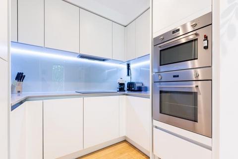 1 bedroom flat for sale, Chiswick High Road, London, W4