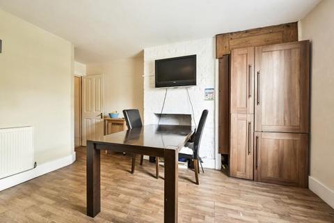 3 bedroom flat for sale, Wandsworth Bridge Road, London, SW6