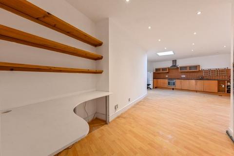 1 bedroom flat for sale, Grafton Crescent, London, NW1