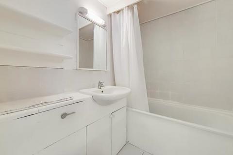 2 bedroom flat for sale, Henry Wise House, Vauxhall Bridge Road, London, SW1V