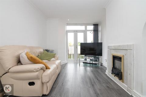 4 Hernall Croft, Birmingham, B26 2NN