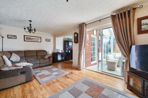 3 bedroom semi-detached house for sale, Fernhill Road, Farnborough, GU14