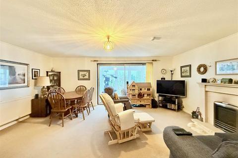 3 bedroom end of terrace house for sale, Hooe Hill, Plymouth PL9