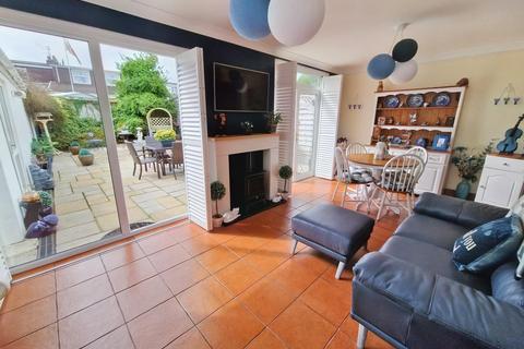 9 Deri Avenue, Pencoed, Bridgend, CF35 6TU