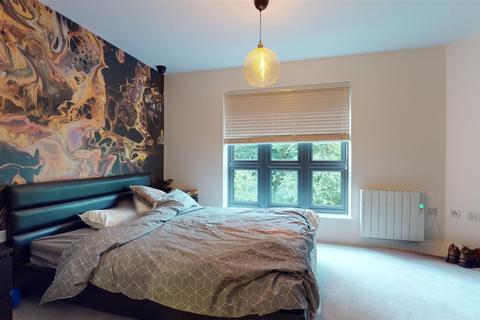 2 bedroom apartment for sale, Spinnaker Croft,, Wavendon Gate,, Milton Keynes