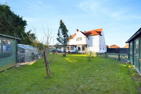 4 bedroom detached house for sale, Huttoft Road, Sutton-On-Sea LN12