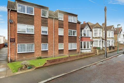 1 bedroom flat for sale, New Road, Hackbridge