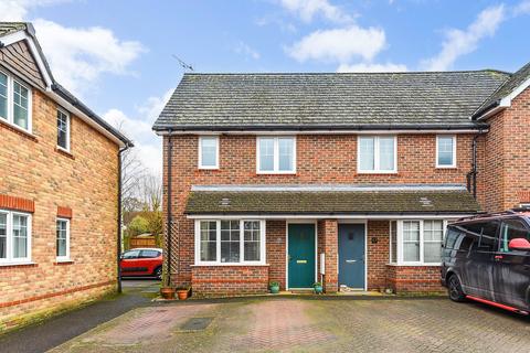 2 bedroom end of terrace house for sale, Lark Rise, Liphook, Hampshire