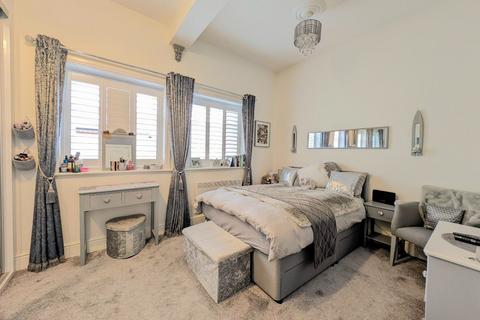 7, Barton Hall Bartons Road, Fordingbridge, SP6 1FH