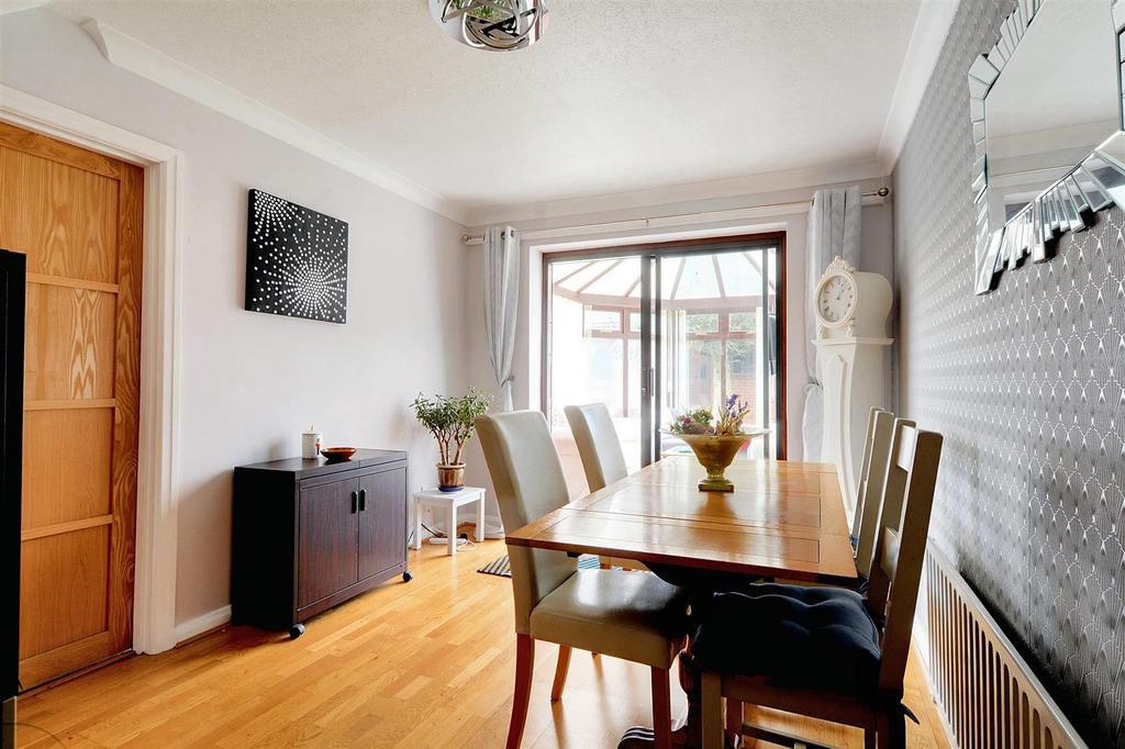 Dining Room 1.jpeg