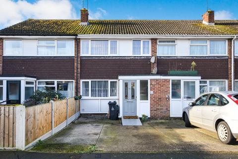 3 bedroom terraced house for sale, Maple Avenue, Heybridge