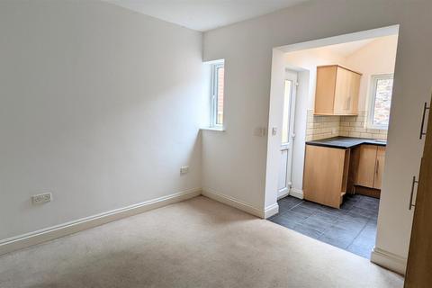 3 bedroom terraced house to rent, Churchill Road, Crookes, Sheffield