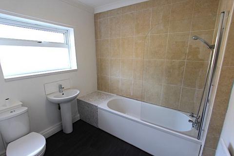 3 bedroom terraced house to rent, Burt Avenue, North Shields. NE29 7HL