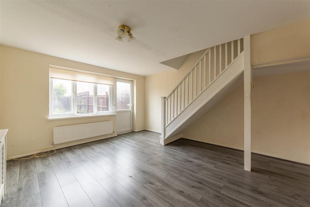 147 Gifford Close-11.jpg