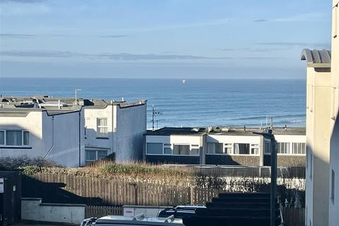 3 bedroom apartment for sale, Pentire Avenue, Newquay TR7