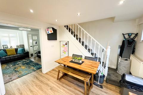 2 bedroom terraced house for sale, Dow Street, Hyde