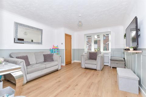 3 bedroom end of terrace house for sale, Finglesham Court, Maidstone, Kent