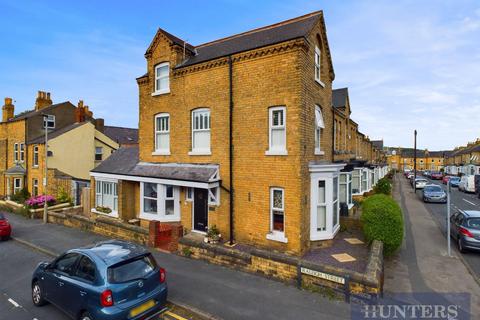 4 bedroom house for sale, Raleigh Street, Scarborough