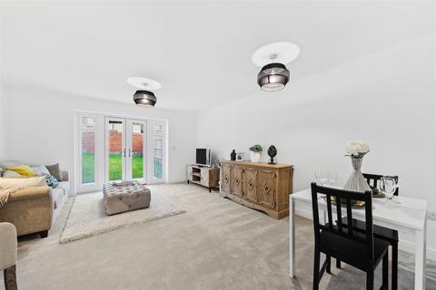 3 bedroom terraced house for sale, Woolf Grove, Milton keynes MK4