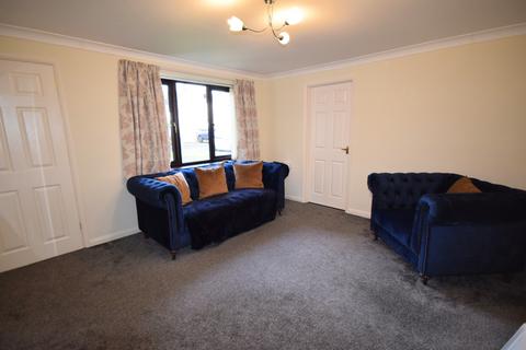 2 bedroom flat to rent, Newtown Road, CA2