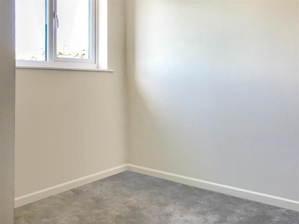 Bedrom 2.jpg
