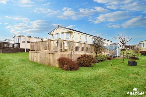 2 bedroom park home for sale, Park Hall Caravan Site, Pen Y Cwm, Haverfordwest