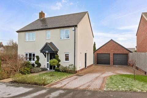 4 bedroom detached house for sale, 1 Blueshot Drive, Clifton-on-Teme, Worcestershire.  WR6 6DF