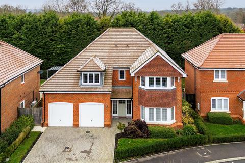 5 bedroom detached house for sale, Nursery Green, Billingshurst RH14