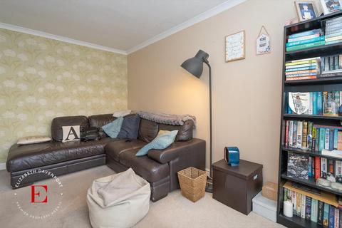 3 bedroom end of terrace house for sale, Edward Road, Keresley