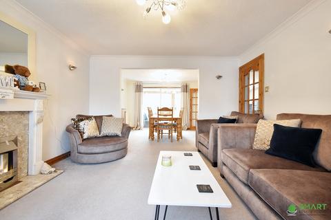 4 Two Acre Court, Exeter, EX2 8YE