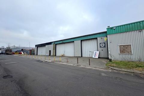 Industrial unit to rent, Masterfit House, Colliery Road, West Bromwich, B71 4JT