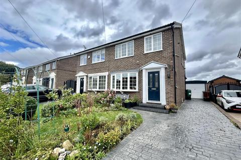 3 bedroom semi-detached house for sale, Moorgate Avenue, Kippax, Leeds