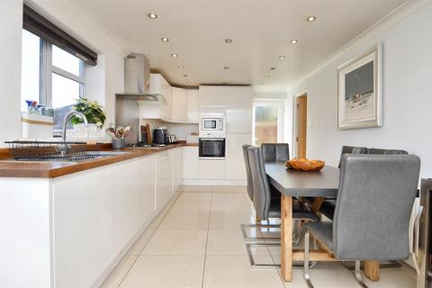 364 Clarence Road, Sutton Coldfield, B74 4LU