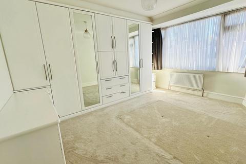 3 bedroom terraced house to rent, Denecroft Crescent, Uxbridge UB10