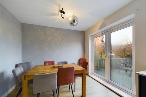 3 bedroom semi-detached house for sale, Pinetree Gardens, Whitley Bay