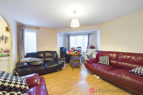 2 bedroom apartment for sale, Dadswood, Harlow CM20