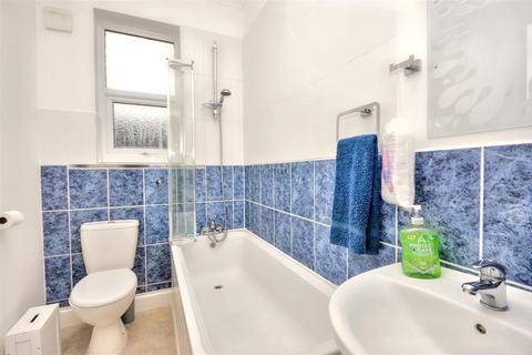 1 bedroom flat for sale, Seaside Road, Eastbourne