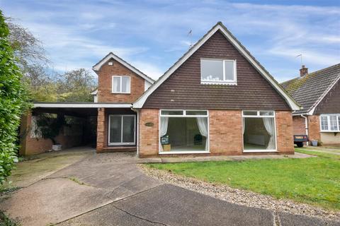 4 bedroom detached bungalow for sale, Ashworth Close, Newark